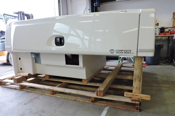 Lightweight FRP body shell/Impact-resistant GRP body shield